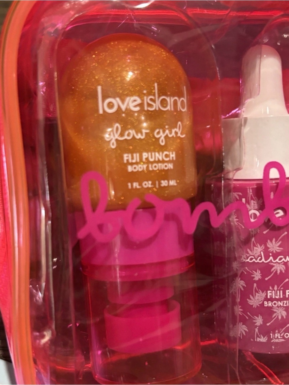 Love Island Bombshell Glow Set - Fiji Punch - Picture 5 of 7